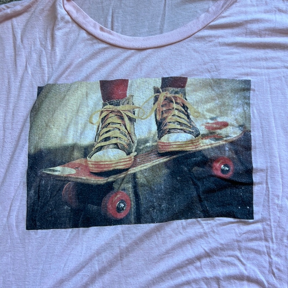 Light pink t